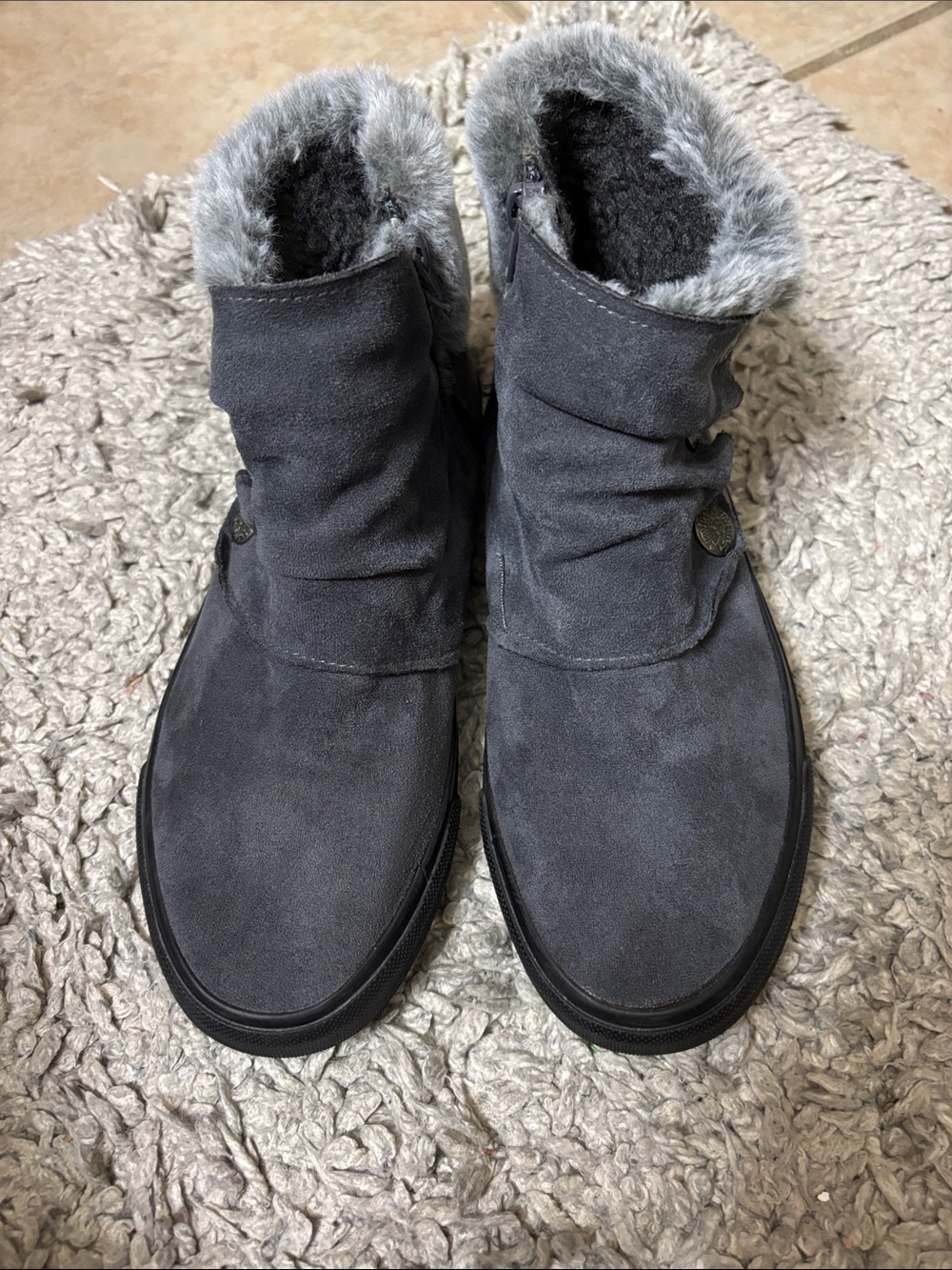 Suede Faux-Fur Lined Ankle Boots in Gray